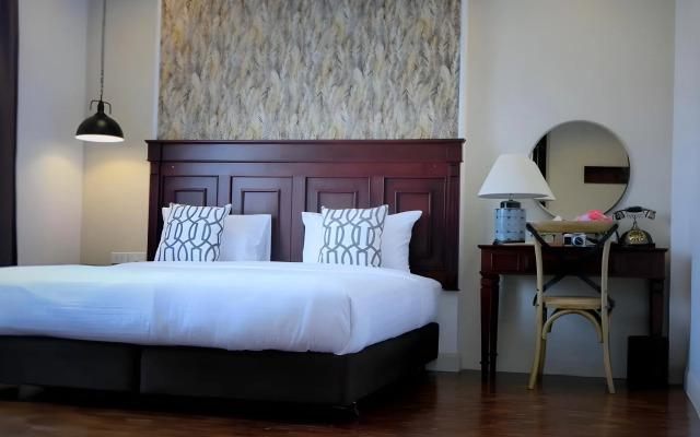 Bloom Boutique Hotel and Cafe