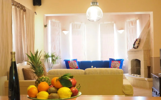 Niko's Art villa