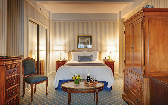 Hotel Elysee by Library Hotel Collection