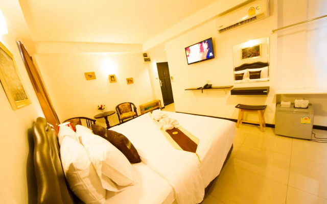 TH Beach Hotel