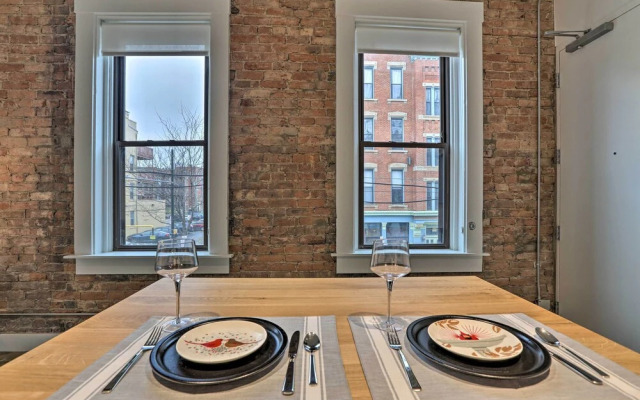 Sleek Studio Near Dtwn Dining & Entertainment