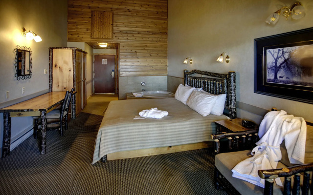 Tigh-Na-Mara Seaside Spa Resort