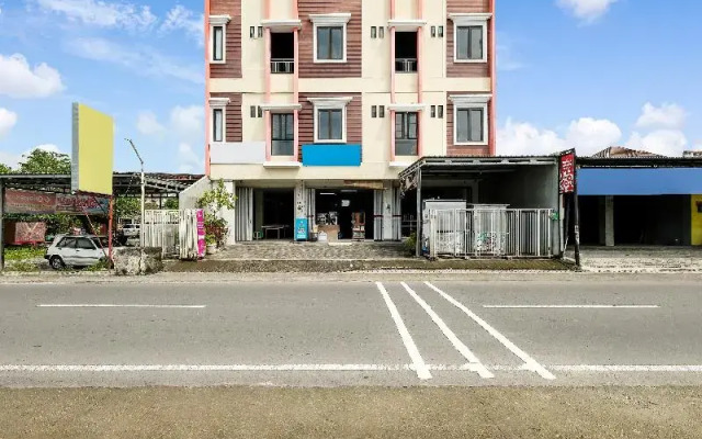OYO 91075 Sambisari Residence Syariah