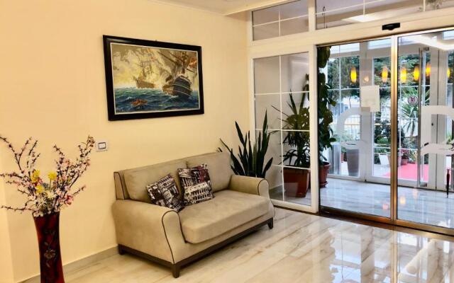 Dora Residence