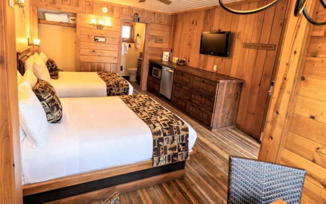 Cedar Glen Lodge