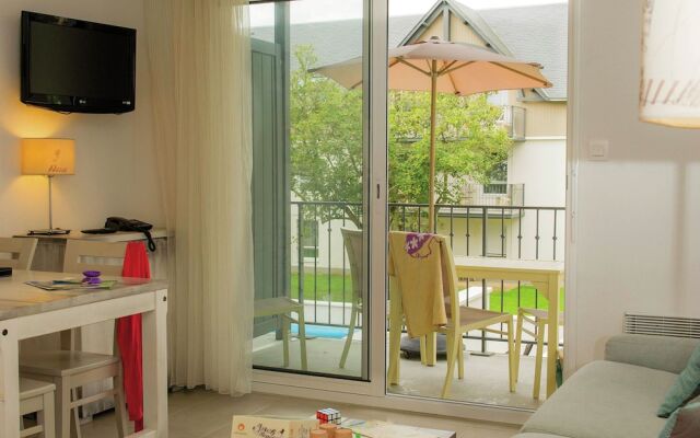 Modern Apartment Near the Relais Thalasso Thermes spa