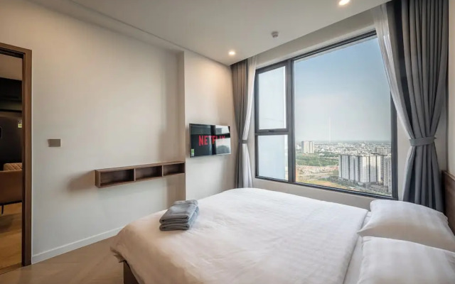 Lumiere Riverside Condo and Suite KHC