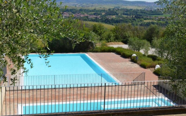 "luxurious Holiday Home With Private Patio, Tuscany, With Panoramic Swimming Poo"