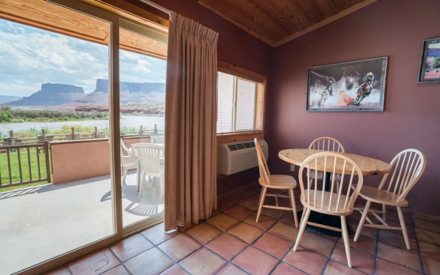 Red Cliffs Lodge Moab