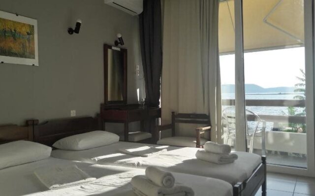 Hotel Avra