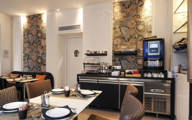 Hotel Renoir