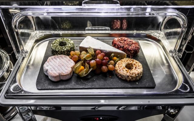 Hotel Belmont Classic