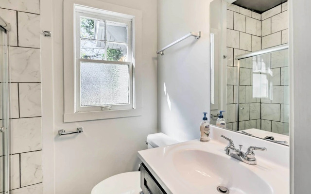 Renovated Birmingham Home ~ 2 Mi to Dtwn!