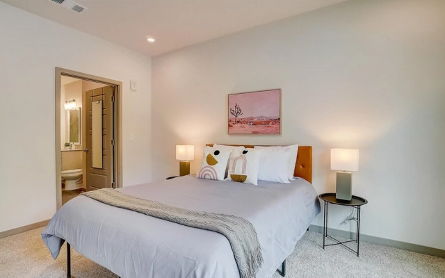 FRONTDESK Axel Row Apts Avondale Birmingham