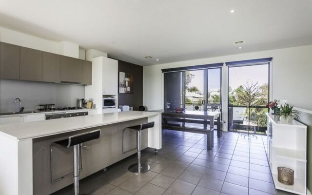 3 Bedroom Condo With Golf Course Views