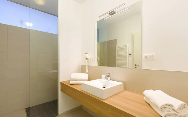 Apartment With Pool, Roof Terrace, Garden - фото 2