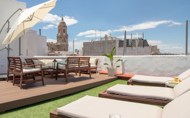 **** Luxury Terrace & Views Penthouse