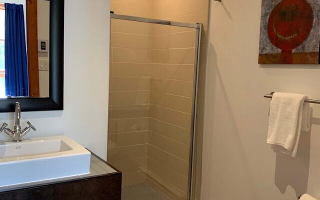 Relaxing Location Steps From Resort Citq 242281