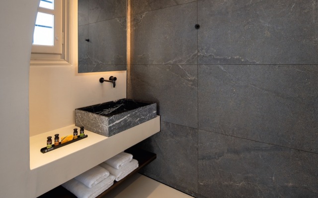 Azanti Suites