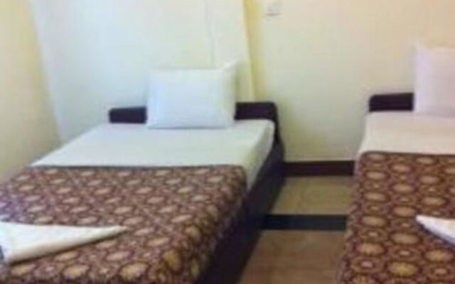 Golden World Guesthouse