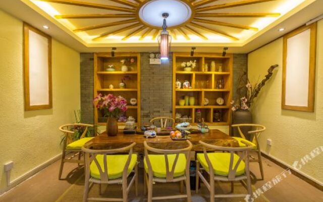 Three Bears Panoramic Beauty Su (Lijiang Ancient City Sifang Street Branch)