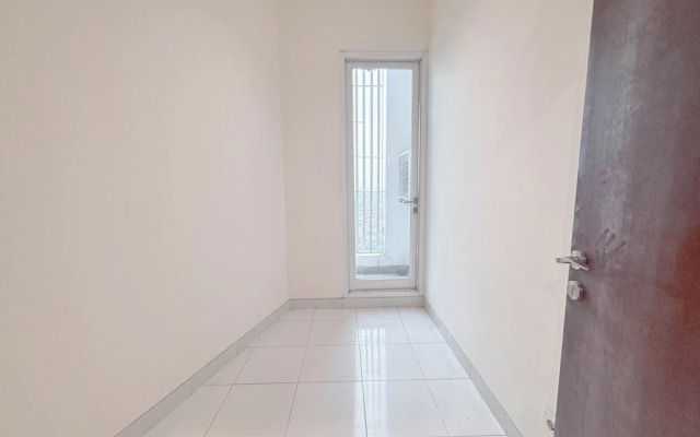 Homey And Simply 3Br At Grand Sungkono Lagoon Apartment