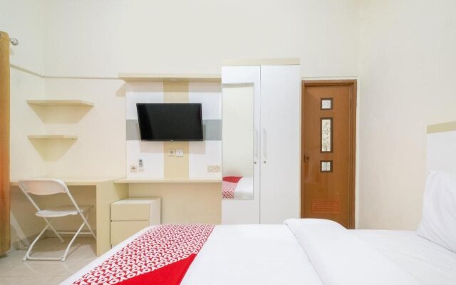 Oyo 2914 Teratai Guest House