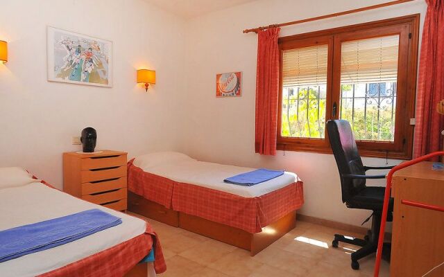 Canselades Park 50 - Five Bedroom