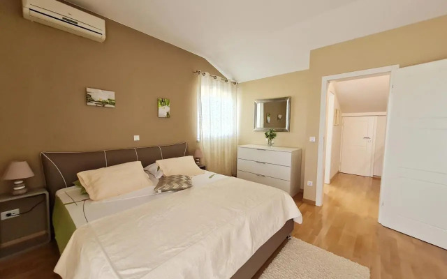 Holiday Home Drago
