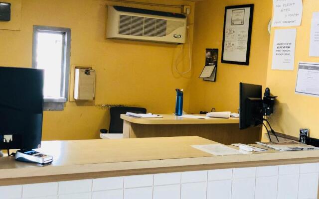 Country Host Inn Texarkana