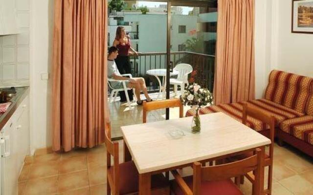 Intertur Waikiki Apartments