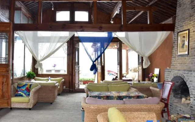 Xinglan Yunding · Pet-Friendly Designer Guesthouse(Lijiang Ancient City Dashuiche)