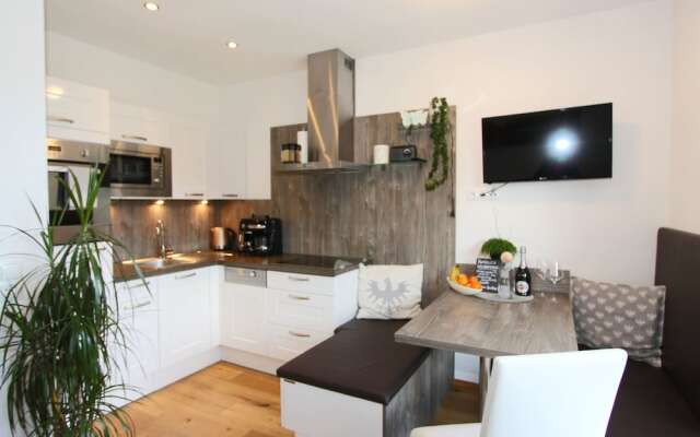 Valley-view Apartment With Garden in Wenns