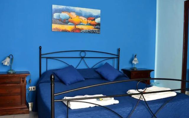 Yellow Room - B b S Elia