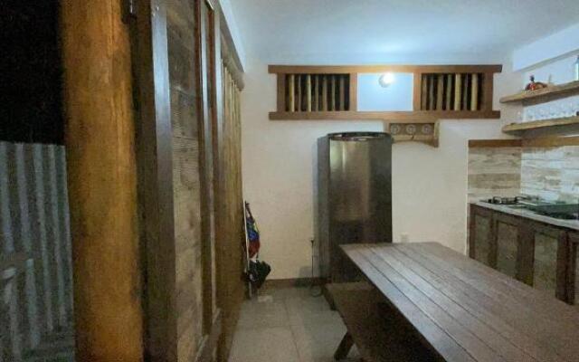 Casa 2/4 Praia Do Forte!!!! Localização Privilegiada!!!