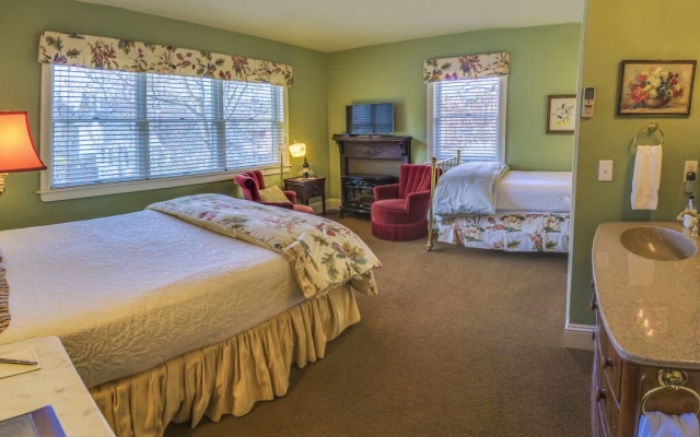 McCall House Boutique Inn