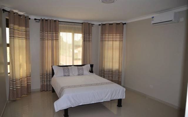 Hope's Apartments