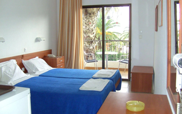 Morfeas Hotel