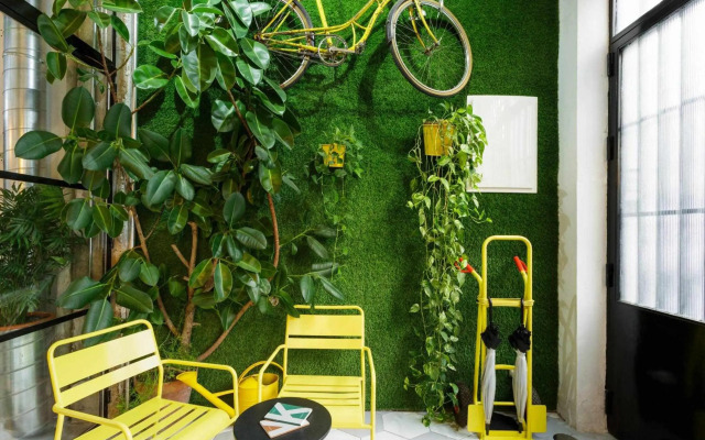 MonKeys Luxury MetaLoft