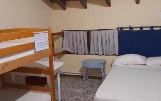 Alojamiento integro 42plazas en total