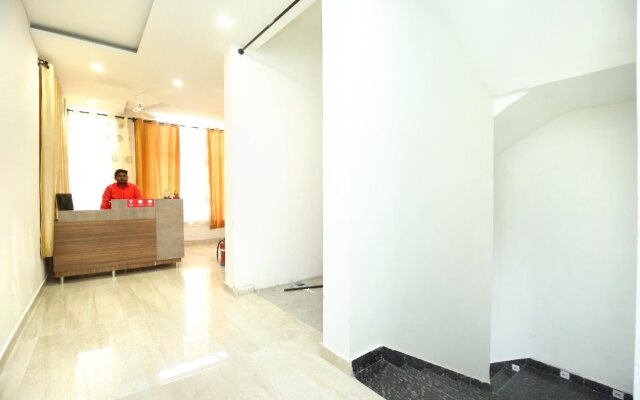 Hotel S7 by OYO Rooms