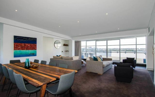 Sydney East Luxury Apartment