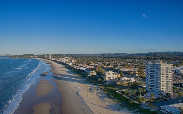 19th Avenue On The Beach