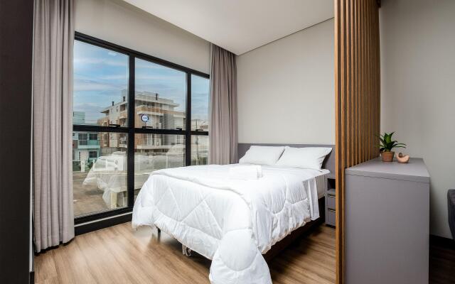 Studio c/ piscina no terraço 900m da praia STI102