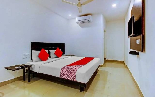 Hotel Meridian Grand