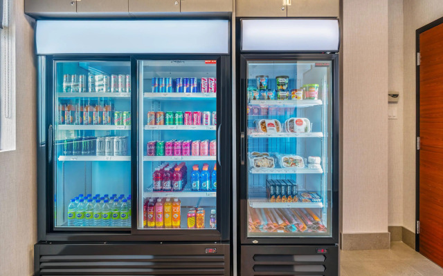 Quality Inn & Suites Levis