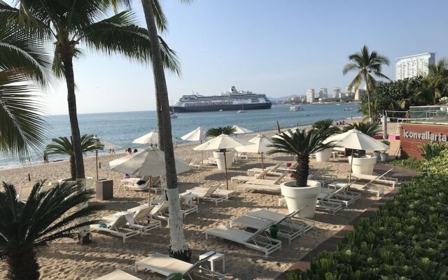 Oceanfront 19th  Icon Puerto Vallarta