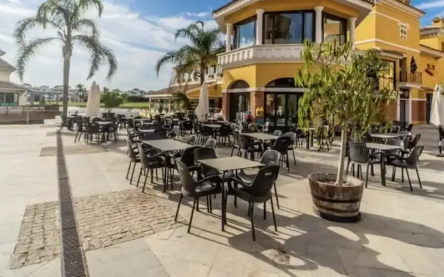 Beautiful two bed Self Catering Apartment