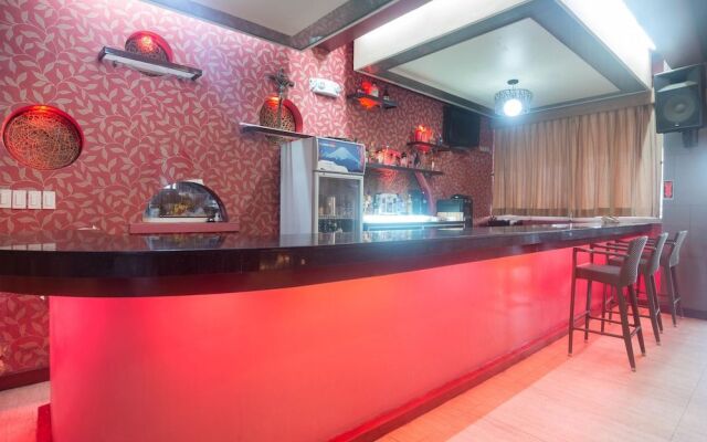 Oyo 159 San Remigio Pensionne Suites