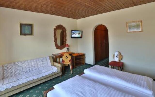 Hotel Serles